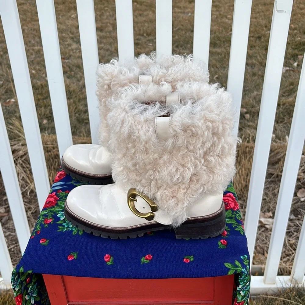 Coach Cream Shearling and Leather Flat Boots Size 6.5 - Picture 2 of 8